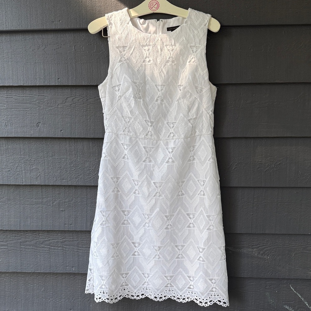 ANN TAYLOR White Sleeveless Geo Lace Sheath Dress Size 0